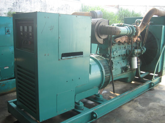 呼玛租赁发电机- 发电机碳刷磨损的原因是什么